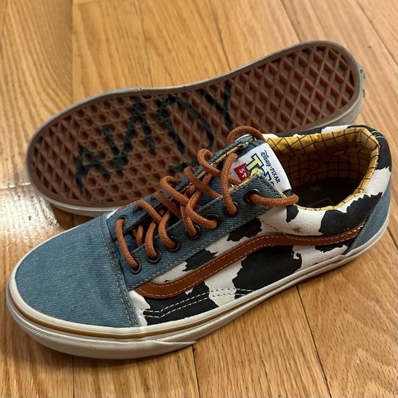 VANS Old Skool TOY STORY Disney Pixar Woody Cow Denim Men 6.5 Women 8 - Picture 1 of 16
